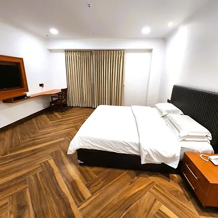 Hotel Aram Jamnagar Exterior photo